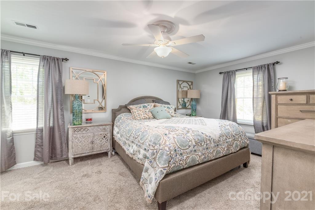 7311 Hopeton Road Charlotte, NC 28210 - Photo 14 of 39 Gallery Image 14