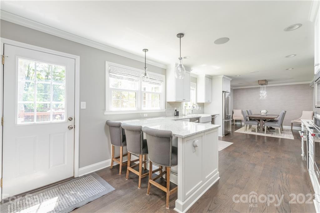 7311 Hopeton Road Charlotte, NC 28210 - Photo 8 of 39 Gallery Image 8