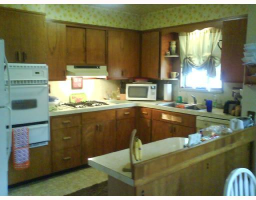 North 9th Street Indiana, PA 15701 - Photo 2 of 7 Kitchen.