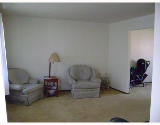 North 9th Street Indiana, PA 15701 - Photo 3 of 7 Living Room.