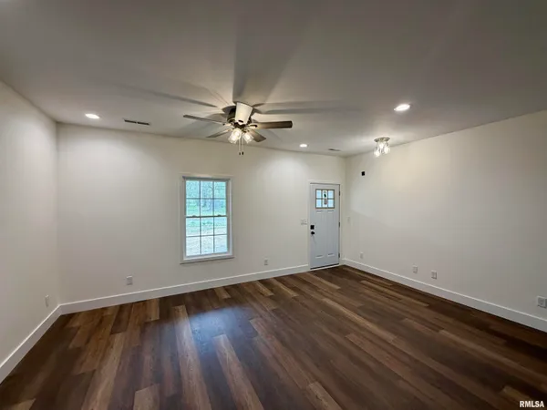 $289,000 | 635 Anderson Street, Carterville, IL 62918