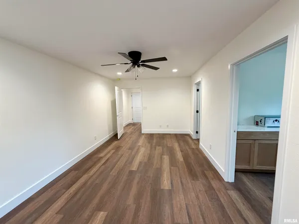 $289,000 | 635 Anderson Street, Carterville, IL 62918