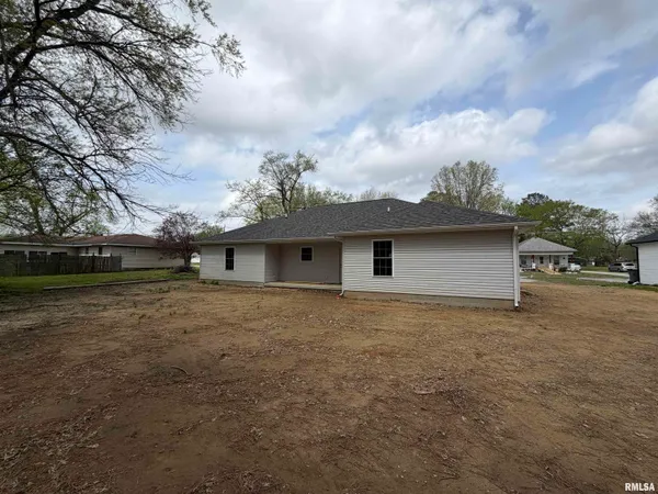 $289,000 | 635 Anderson Street, Carterville, IL 62918