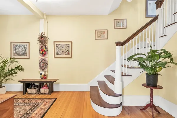 $2,750,000 | 86 Avon Hill Street, Cambridge, MA 02140