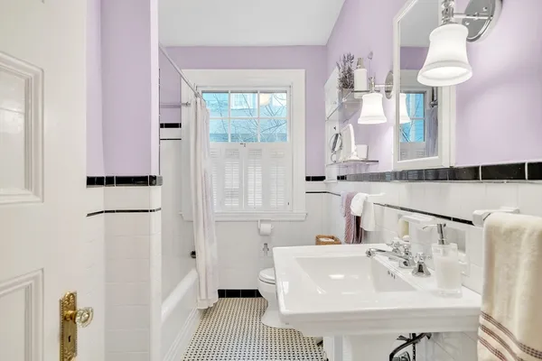 $2,750,000 | 86 Avon Hill Street, Cambridge, MA 02140