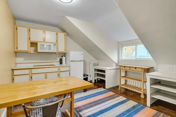 $2,750,000 | 86 Avon Hill Street, Cambridge, MA 02140