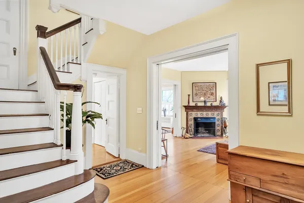 $2,750,000 | 86 Avon Hill Street, Cambridge, MA 02140