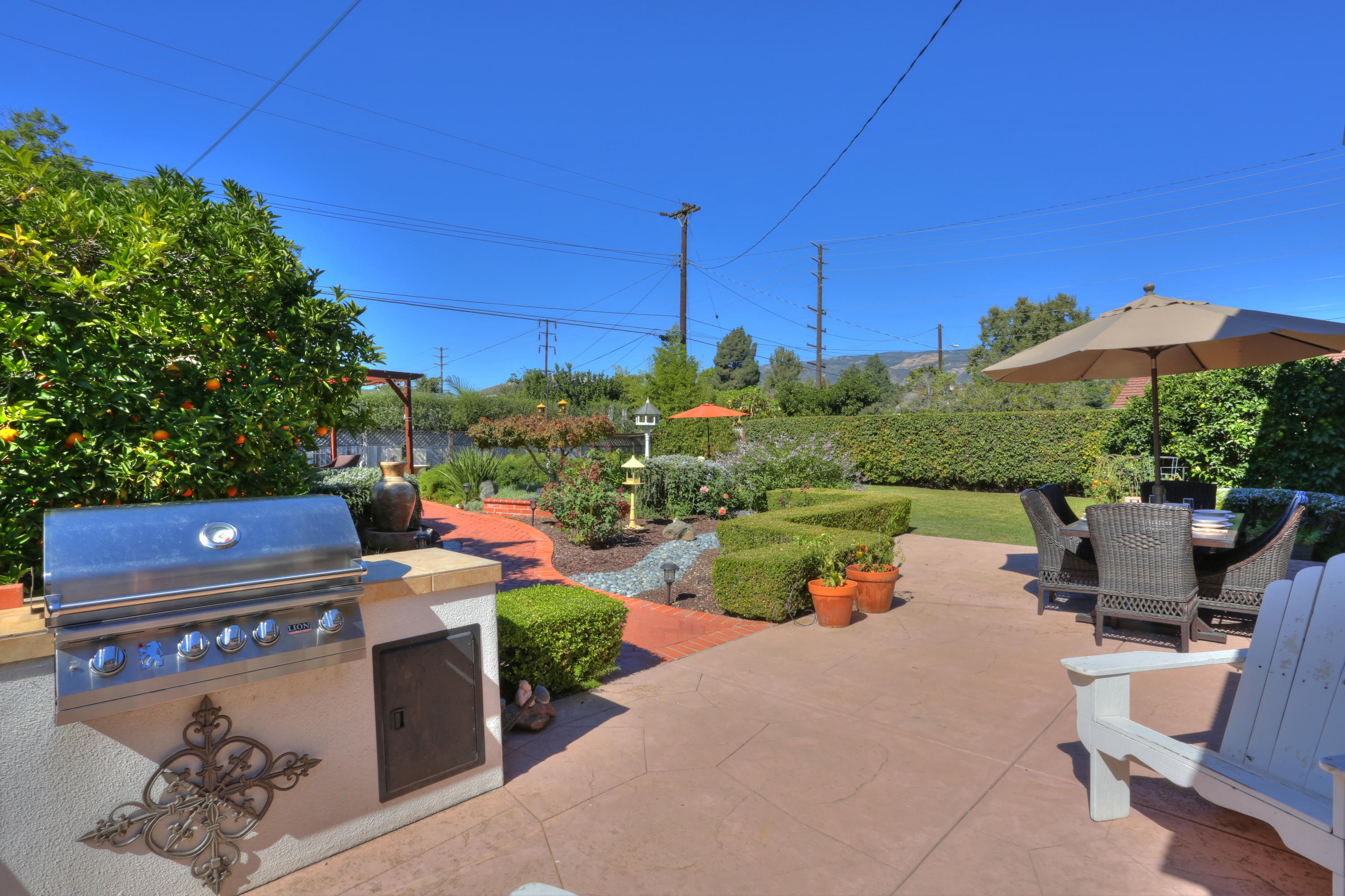 577 Arundel Road Goleta, CA 93117 - Photo 16 of 23 2W7A0523_4_5_tonemapped