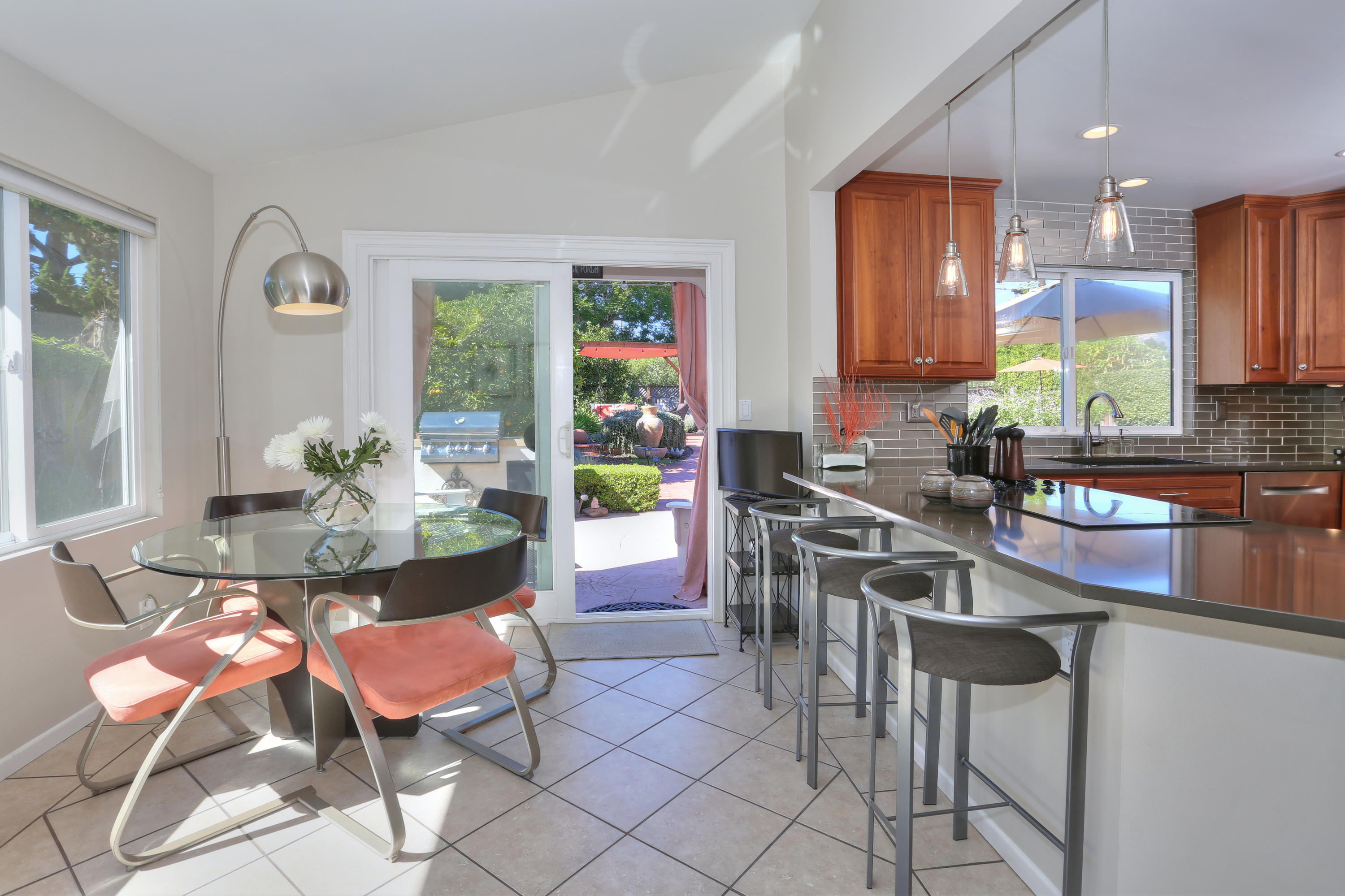 577 Arundel Road Goleta, CA 93117 - Photo 5 of 23 2W7A0410_1_2_tonemapped