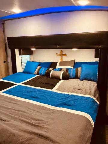 $250,000 | 848 Diamond Pond Road, Stewartstown, NH 03576