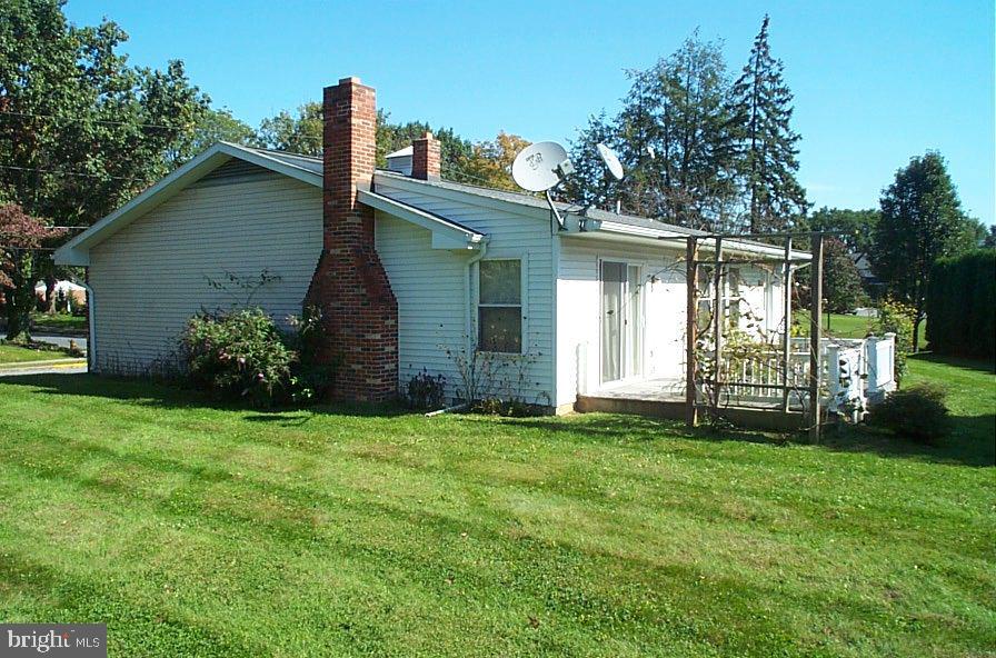 330 Gochnauer Avenue Lititz, PA 17543 - Photo 14 of 18