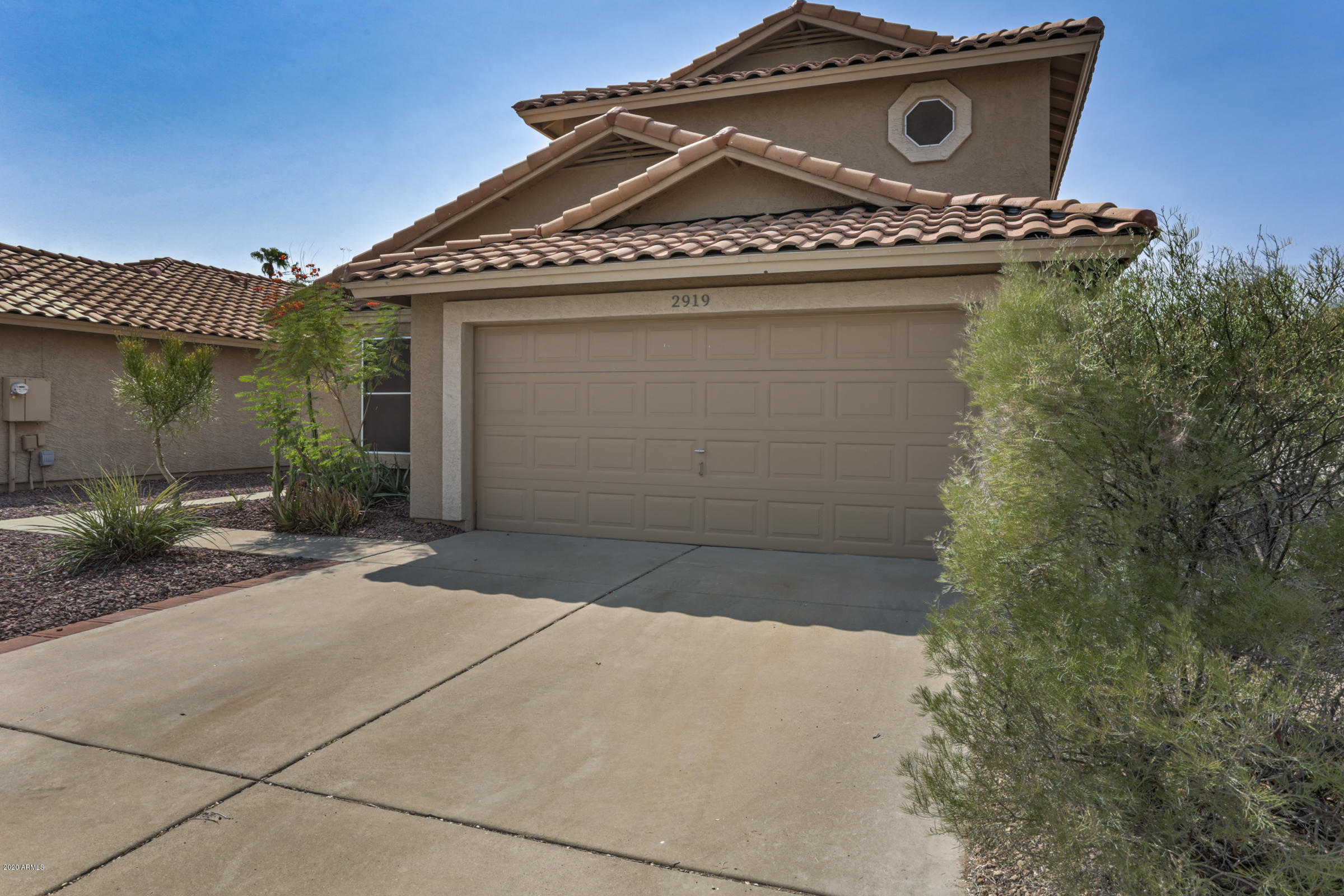 2919 East Amber Ridge Way Phoenix, AZ 85048 - Photo 2 of 64 2919 E Amber Ridge Way-2