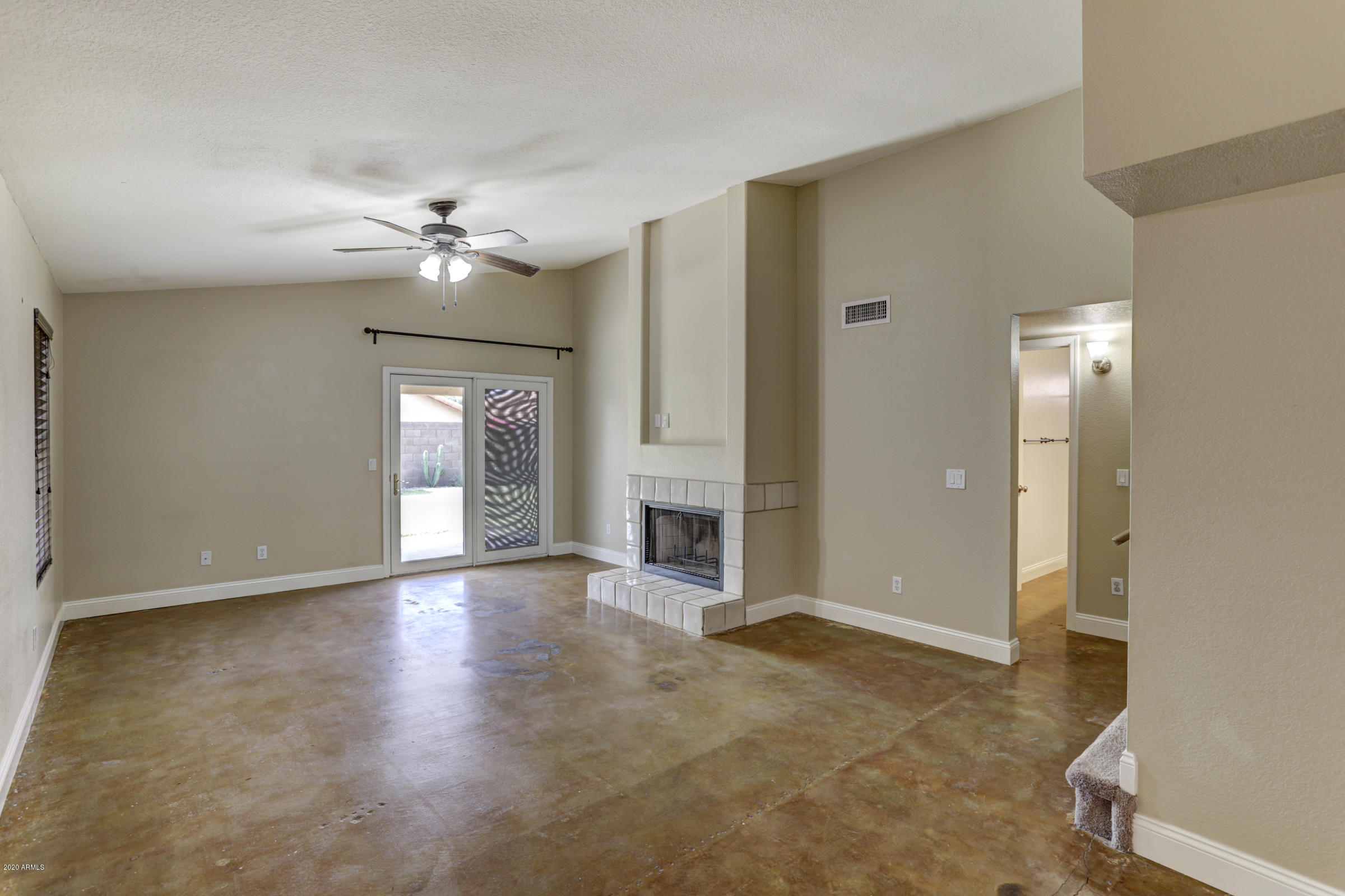 2919 East Amber Ridge Way Phoenix, AZ 85048 - Photo 6 of 64 2919 E Amber Ridge Way-6