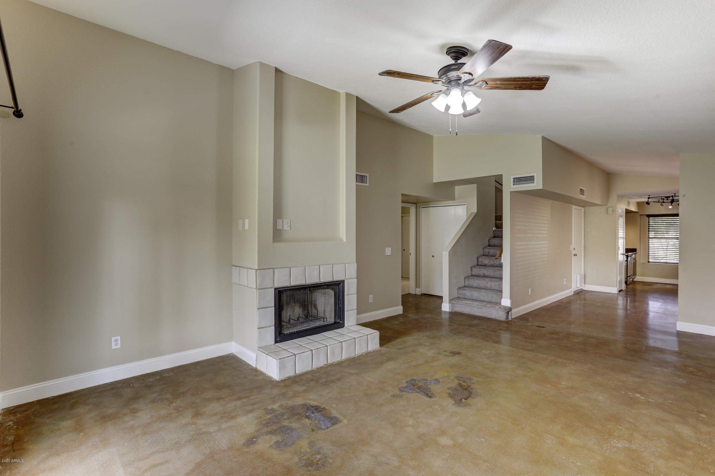 2919 East Amber Ridge Way Phoenix, AZ 85048 - Photo 8 of 64 2919 E Amber Ridge Way-8