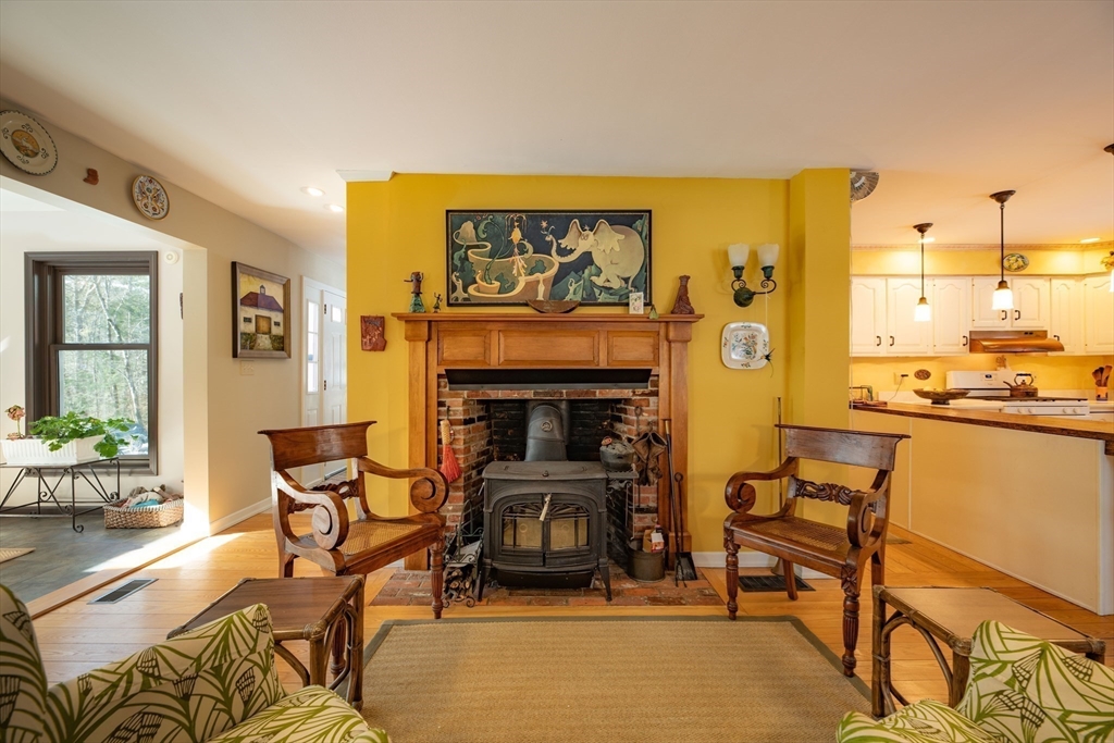469 Sylvester Road Northampton, MA 01062 - Photo 18 of 42