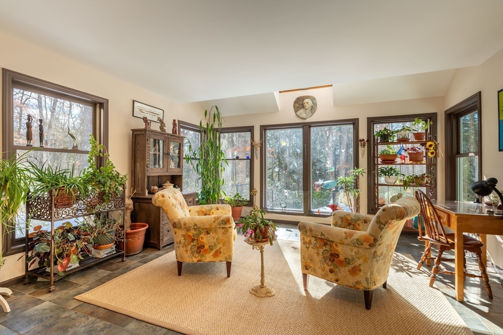 469 Sylvester Road Northampton, MA 01062 - Photo 20 of 42