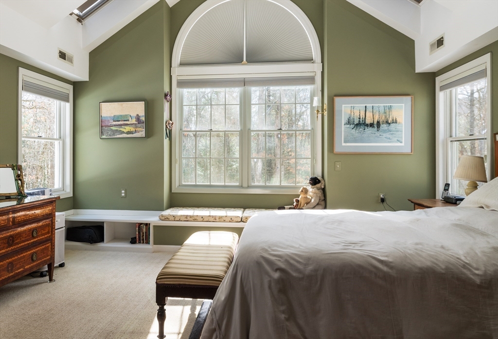 469 Sylvester Road Northampton, MA 01062 - Photo 24 of 42