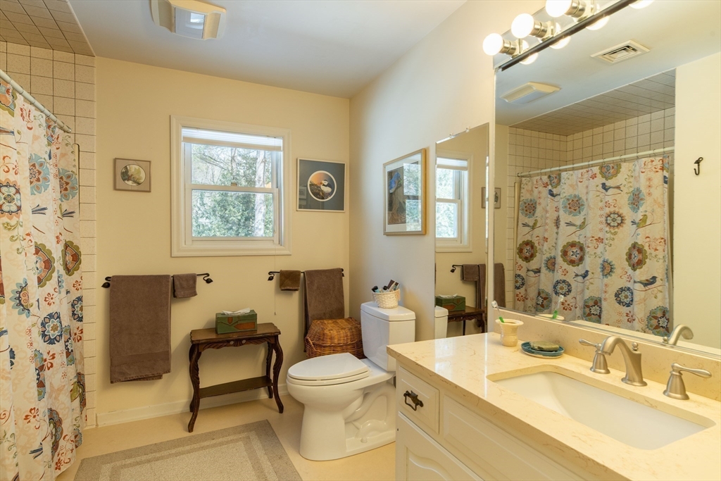 469 Sylvester Road Northampton, MA 01062 - Photo 31 of 42