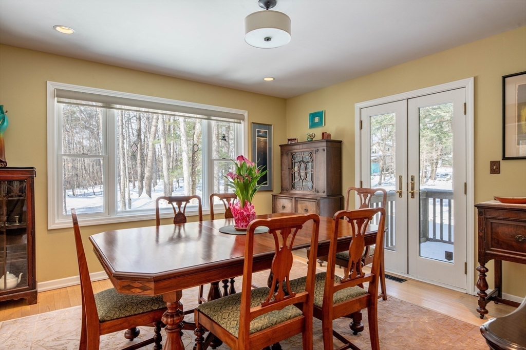 469 Sylvester Road Northampton, MA 01062 - Photo 10 of 42