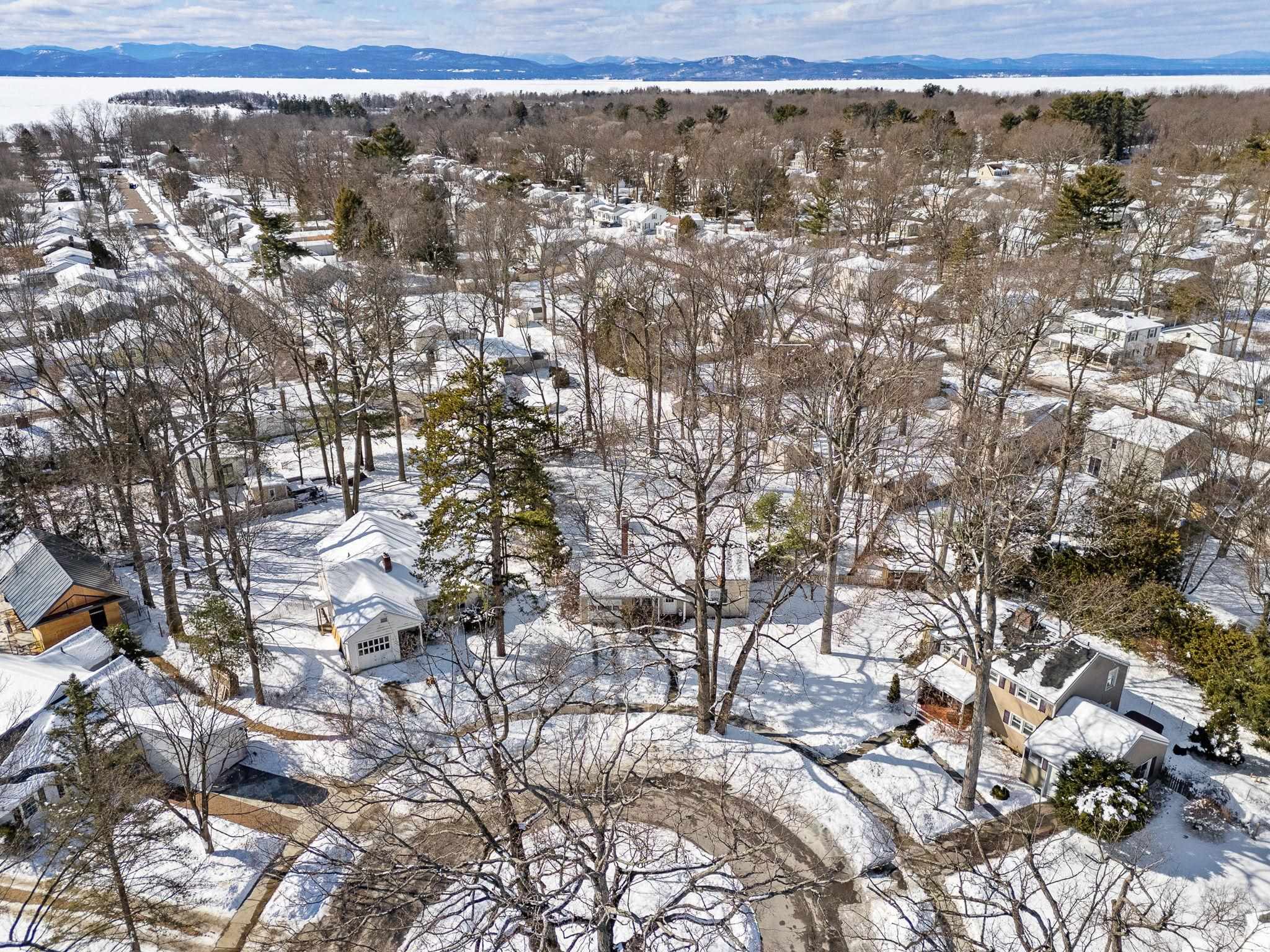 70 Dodds Court Burlington, VT 05408 - Photo 6 of 59
