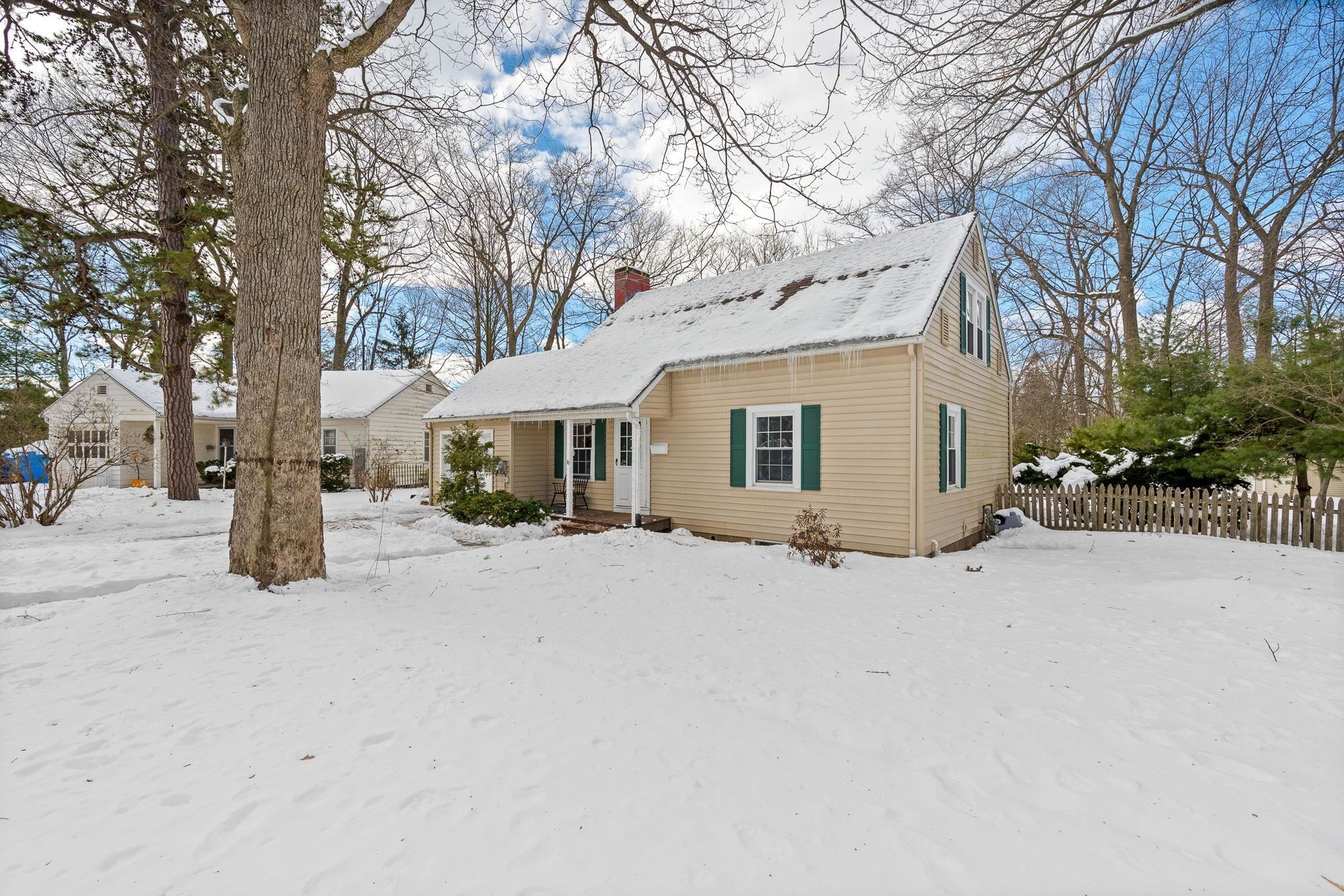 70 Dodds Court Burlington, VT 05408 - Photo 8 of 59