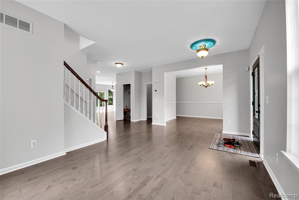 3454 Everett Drive Rochester Hills, MI 48307 - Photo 6 of 53