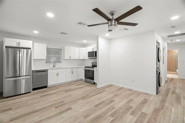 $1,199,000 | 3103 16th Street North, St. Petersburg, FL 33704