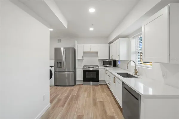 $1,199,000 | 3103 16th Street North, St. Petersburg, FL 33704