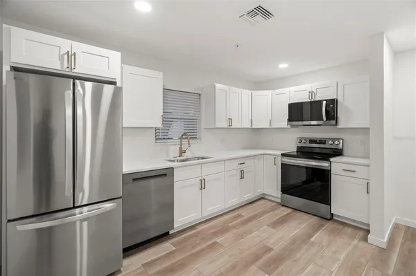 $1,199,000 | 3103 16th Street North, St. Petersburg, FL 33704