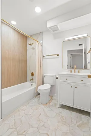 $1,199,000 | 3103 16th Street North, St. Petersburg, FL 33704