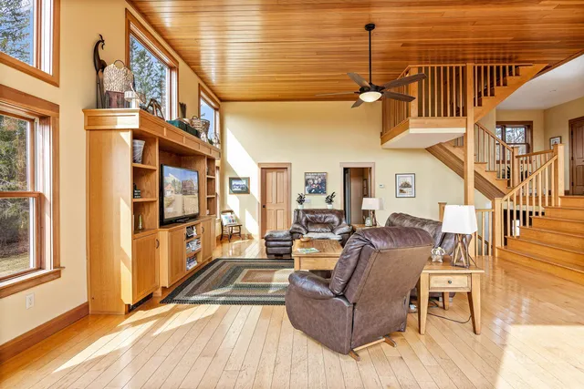 $1,395,000 | 81 Brigham Hill Road, Essex, VT 05452