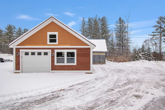 $1,395,000 | 81 Brigham Hill Road, Essex, VT 05452