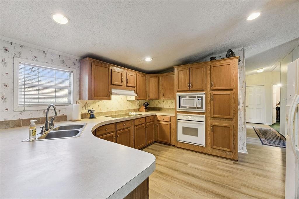 680 Wild Acres Road Osteen, FL 32764 - Photo 12 of 46 Gallery Image 12