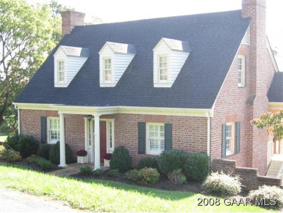 222 Oak Ridge Circle Staunton, VA 24401 - Photo 1 of 12 Gallery Image 1