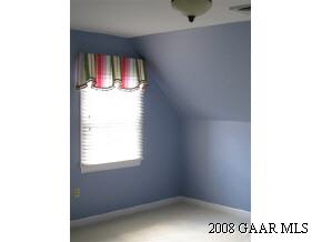 222 Oak Ridge Circle Staunton, VA 24401 - Photo 10 of 12 Gallery Image 10