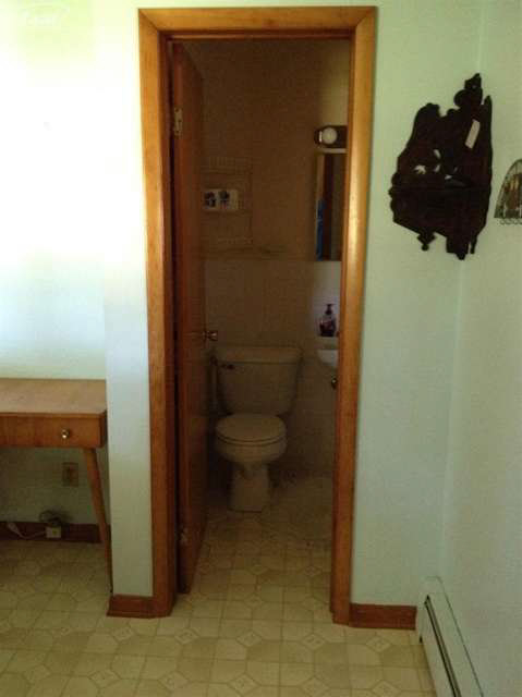 8432 Calkins Road Flint, MI 48532 - Photo 11 of 38 20403068-10.JPG