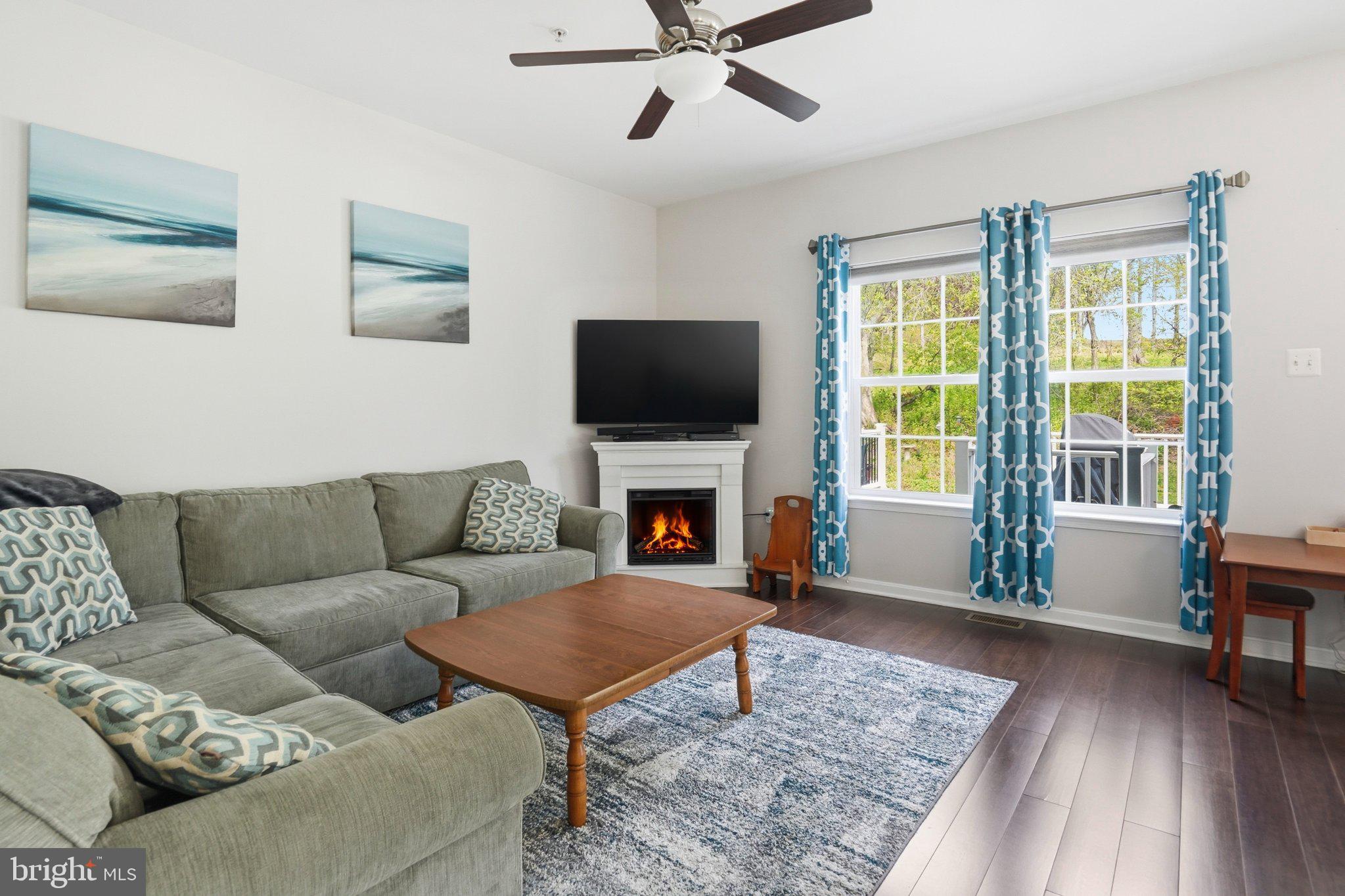 803 Rustic Court Perryville, MD 21903 - Photo 11 of 37 Bright and airy living space retreat.