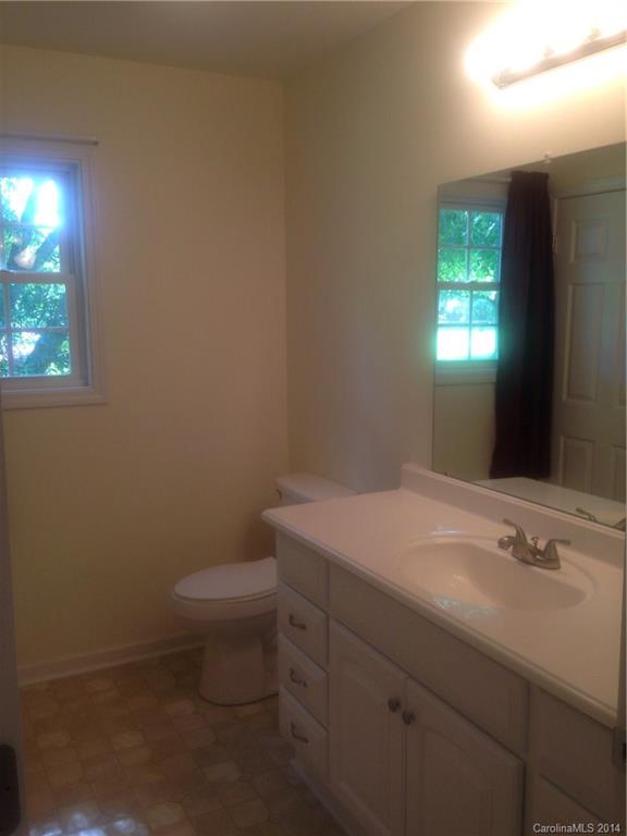 1911 Joe Road Statesville, NC 28625 - Photo 6 of 9 Gallery Image 6
