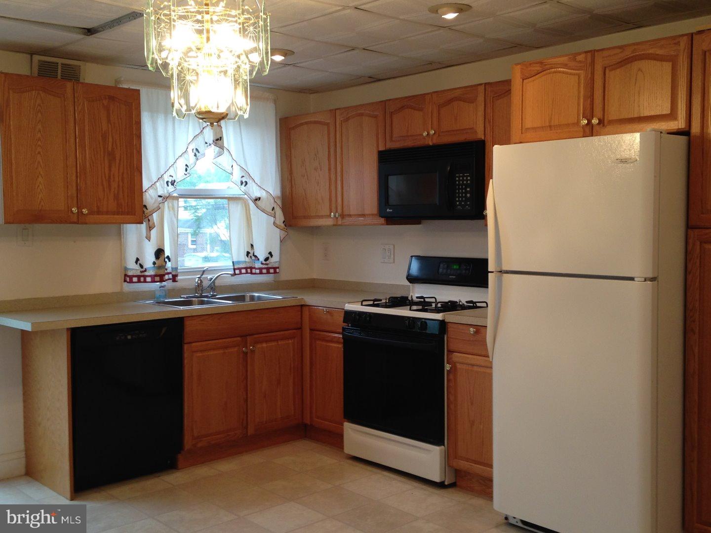 611 Michell Street Ridley Park, PA 19078 - Photo 19 of 25 Kitchen