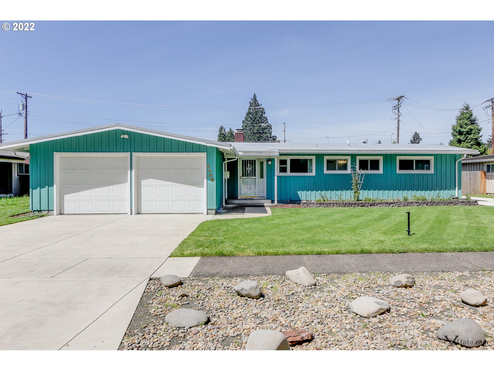 2466 Shadylane Drive Springfield, OR 97477 - Photo 1 of 27 Gallery Image 1