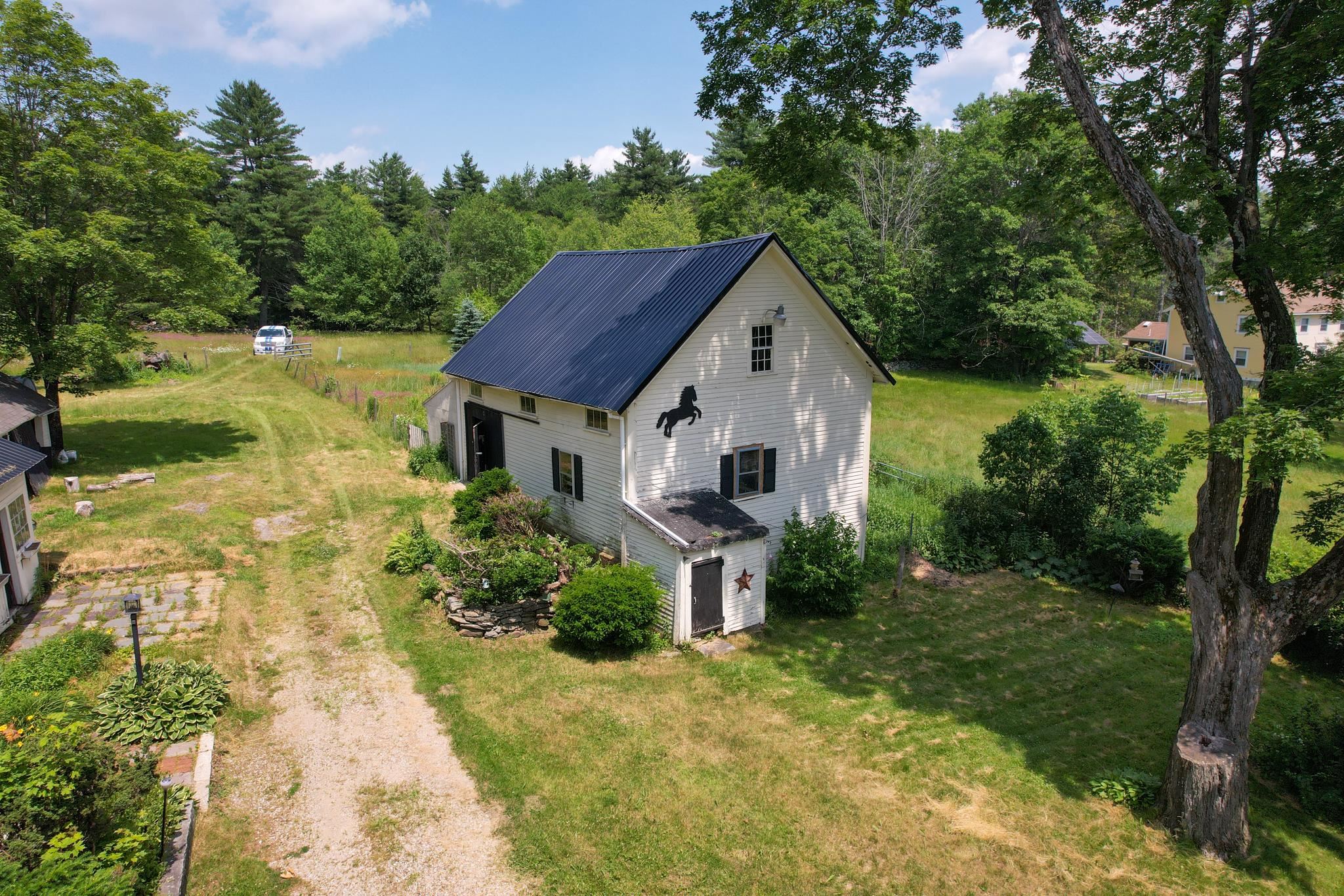 51 Old Center Road Deerfield, NH 03037 - Photo 3 of 22