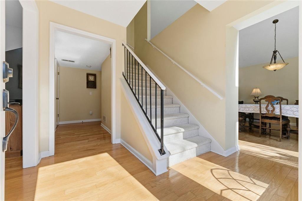 1358 Murdock Road Marietta, GA 30062 - Photo 8 of 30