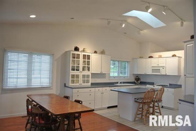8 Lighthouse Lane Hampton, IL 61256 - Photo 10 of 24 Gallery Image 10