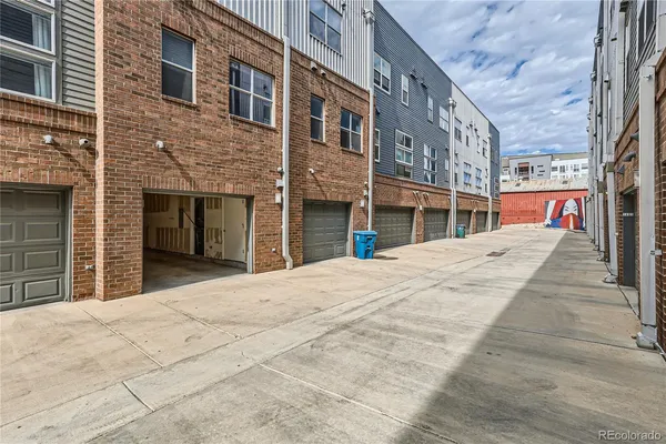 $3,395 | 2708 Blake Street, Denver, CO 80205
