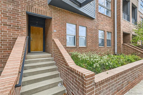 $3,395 | 2708 Blake Street, Denver, CO 80205