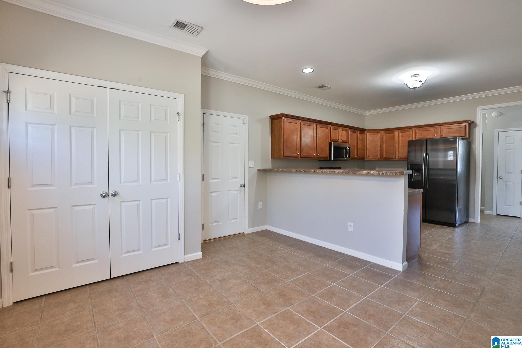 8199 Becker Lane Leeds, AL 35094 - Photo 12 of 17