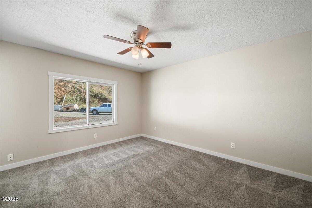 2220 Southeast Ammon Road Toledo, OR 97391 - Photo 25 of 45 Gallery Image 25
