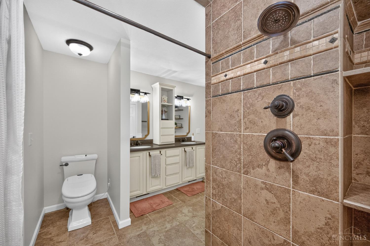 5921 Maud Hughes Road Hamilton, OH 45011 - Photo 37 of 82