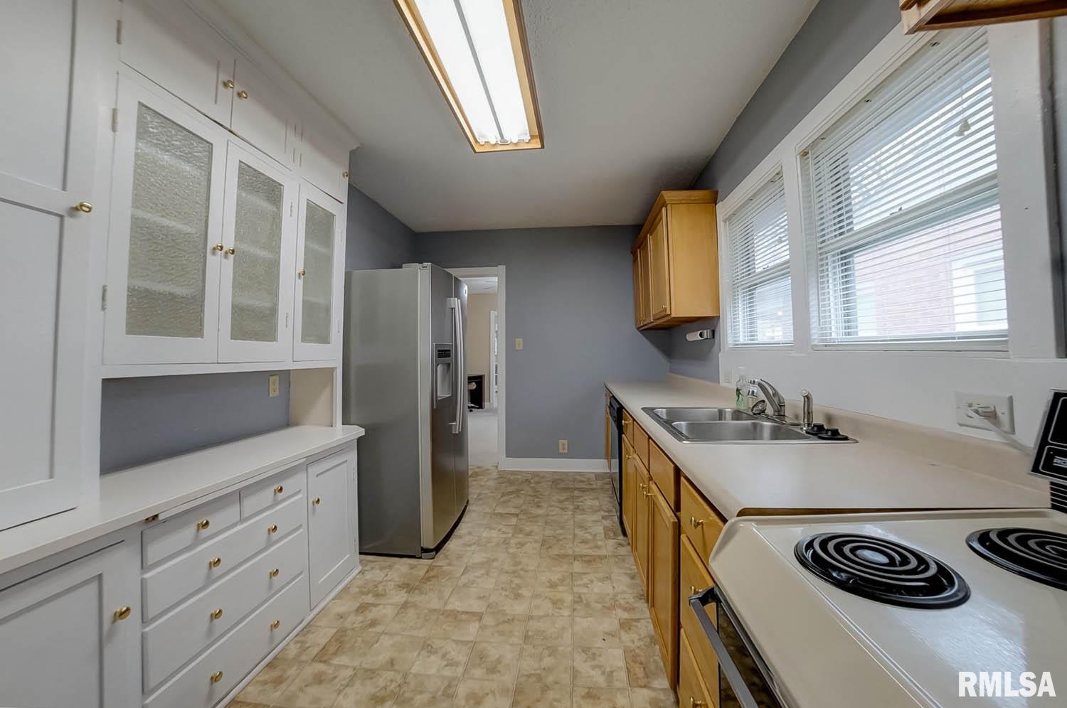 2048 South 5th Street Springfield, IL 62703 - Photo 12 of 40