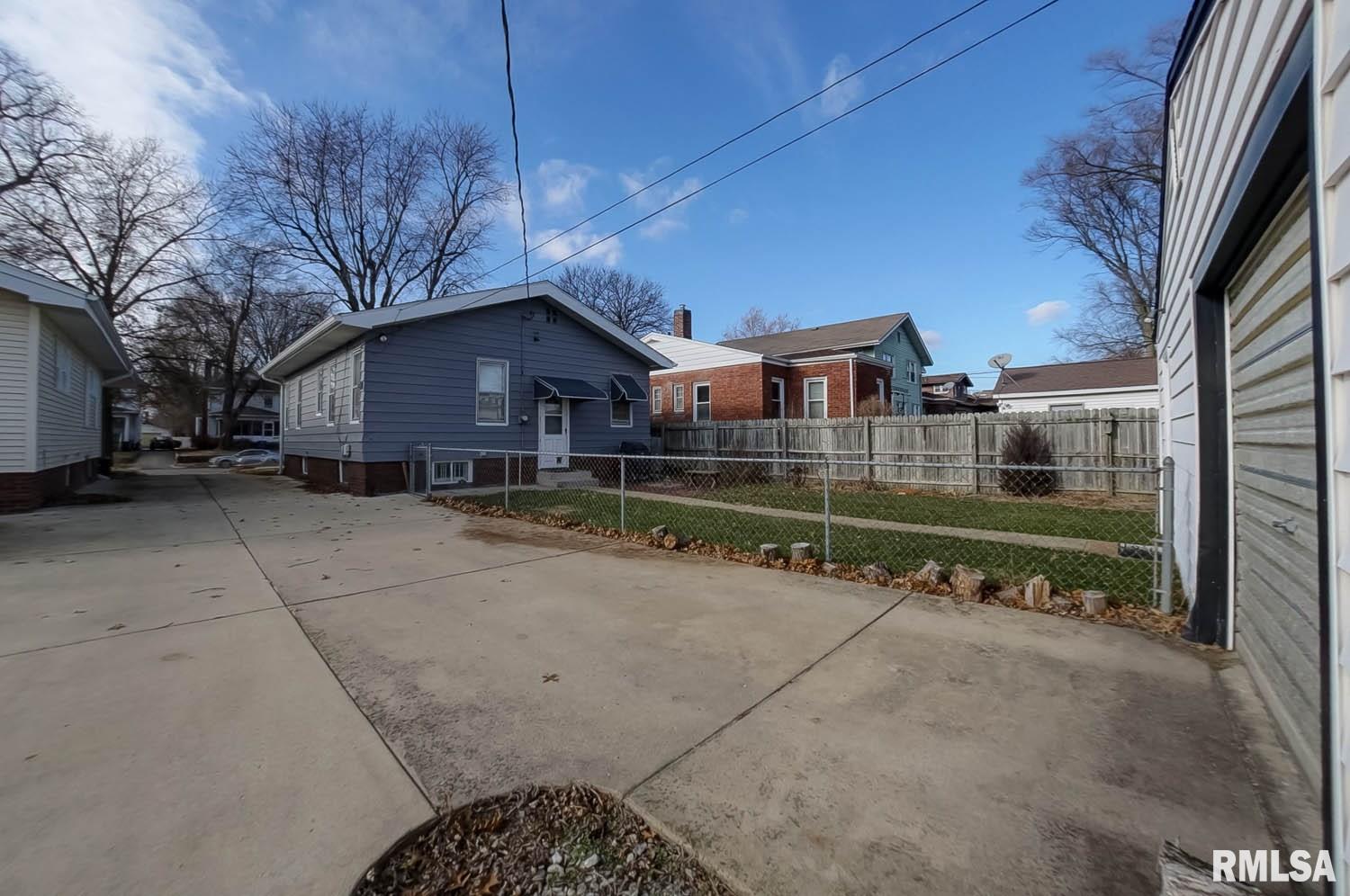 2048 South 5th Street Springfield, IL 62703 - Photo 5 of 40